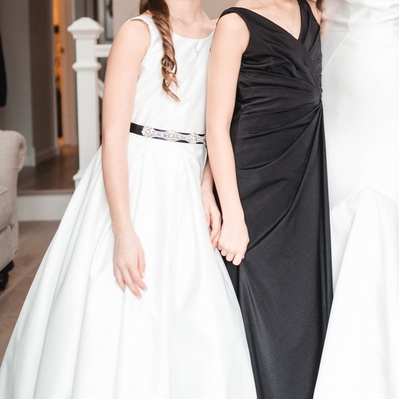 Ivory dress with black ribbon- worn once - - Picture 3 of 3